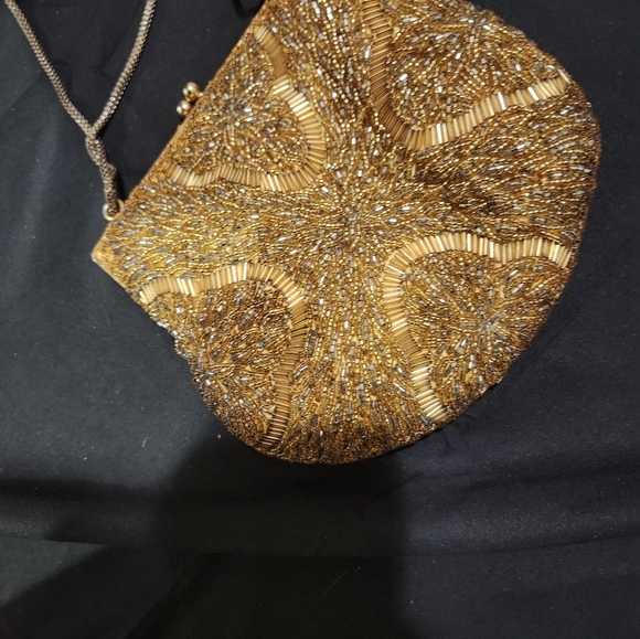 Elegant Gold Beaded Evening Bag - Picture 4 of 4